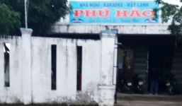 Kỷ luật cán bộ xã đưa cô gái trẻ vào nhà nghỉ