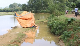 Đi tìm con, bố ngã xuống mương nước tử vong