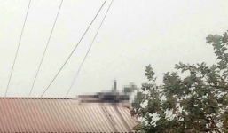 Hà Nội: Nam thanh niên bị điện cao thế hút ngược lên dây, chết cháy