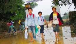 Lịch kiểm tra học kỳ của học sinh vùng lũ