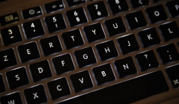 Bộ Quốc phòng Anh để mất cắp hơn 700 máy tính