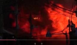 Video: Cháy nhà hàng Trung Quốc,140 tòa nhà chìm trong biển lửa