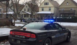 Nghịch súng của bố, bé trai 2 tuổi thiệt mạng