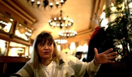 Tiếp viên thoát chết thần kỳ khi máy bay rơi đã qua đời