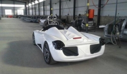 Xe điện nhái siêu xe Pagani Huayra giá 128 triệu đồng