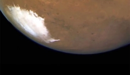 NASA đăng tải ảnh cho thấy sao Hỏa có nước và mây?