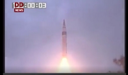 Video: Ấn Độ thử tên lửa đạn đạo mang đầu đạn hạt nhân