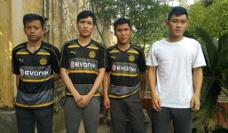 Bị bắt sau 10 tháng lẩn trốn vì đâm gục 2 người ở quán karaoke