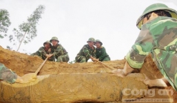 Phát hiện quả bom nặng 225 kg cách khu dân cư 200 mét