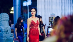 Hoa hậu Trần Thị Quỳnh mong manh gợi cảm với lưng trần tại sự kiện