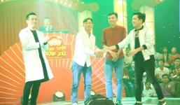 Trấn Thành xúc động tặng thêm tiền cho thí sinh có vợ bị ung thư