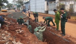 Hầm chứa mìn, đạn pháo được phát hiện giữa khu dân cư