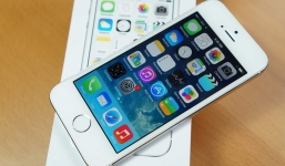Tết Dương lịch, iPhone 5s tiếp tục được giảm giá sốc