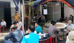 Truy bắt sòng bầu cua, 2 chiến sĩ bị thương, một người chơi tử vong