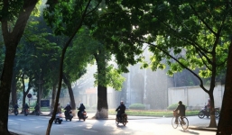 Thời tiết 5/1: Bắc Bộ khô hanh, Trung Bộ và Nam Bộ mưa rải rác