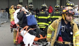 Mỹ: Tàu hỏa chở hơn 600 người trật đường ray