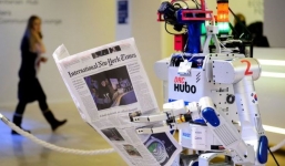 Công ty Nhật chuyển việc cho robot, sa thải 34 nhân viên