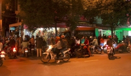 Xe tải đâm xe máy chở 3 bà cháu