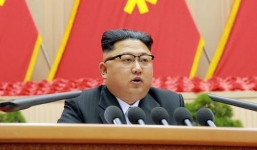 Kim Jong-un bất ngờ vắng mặt trong cuộc mít tinh khồng lồ