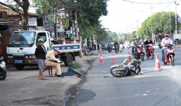 Xe máy tông nhau, 2 người bị thương nặng