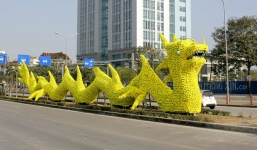 Hải Phòng yêu cầu tháo dỡ rồng vàng 'kỳ lạ' gây tranh cãi