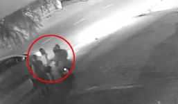 Video: Cô gái bị cướp giật túi xách kéo lê ở Sài Gòn