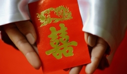 Phong tục ngày Tết: Tục mừng tuổi và ý nghĩa 