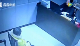 Bé gái 12 tuổi bị cha dượng cưỡng bức, mang thai 5 tháng gây phẫn nộ