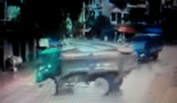 Pha đánh lái xoay xe 180 độ để tránh được tai nạn thảm khốc