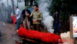 Ngôi mộ cổ gần 350 năm còn nguyên thi hài bị đào trộm