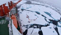 Vì sao Trung Quốc cần hạm đội tàu phá băng?