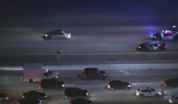 Video: Cảnh sát Mỹ truy đuổi tội phạm gay cấn như phim hành động