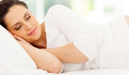 8 Bí quyết vàng giúp chị em có được giấc ngủ thoải mái trong ngày đèn đỏ