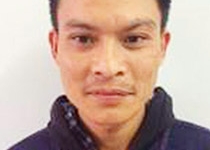 Đang đi xe buýt, xuống xe dùng dao thái thịt chém người