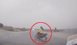 Tài xế phóng ôtô 70 km/h bị nữ 'Ninja' cắt mặt