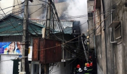 Hà Nội: Cháy lớn ở khu tập thể Tân Xuân
