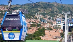 Doanh nhân Việt đề xuất làm cáp treo để giảm kẹt xe