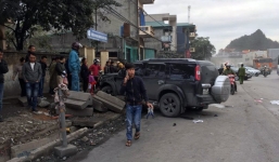 Ô tô tông liên hoàn khiến 3 phụ nữ tử vong