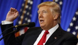 Trump tuyên bố có thể bỏ trừng phạt Nga, sẵn sàng gặp Putin