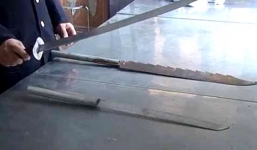 Mang mã tấu đi đánh nhau, 1 người tử vong