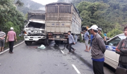 4 xe tải va chạm liên hoàn trên đèo Bảo Lộc: 1 xe rơi xuống vực