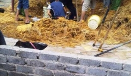 Điều tra vụ nữ công nhân bị máy nghiền giấy cuốn tử vong