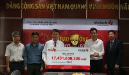 Người phụ nữ may mắn nhận giải độc đắc 17 tỷ đồng ngày cuối năm