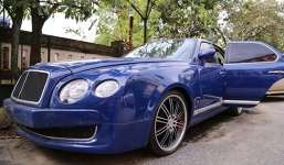 Xe Bentley nhập lậu được đấu giá 1,6 tỷ đồng
