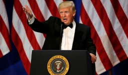 Tổng thống Trump gặp lãnh đạo nước nào đầu tiên?