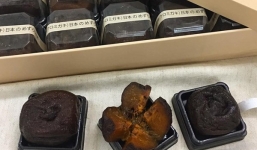 Mứt cổ truyền ế ẩm vì dân Việt chuộng hồng đen Nhật 3 triệu/kg