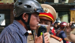 Lái xe sau khi uống rượu bia có thể bị phạt 18 triệu đồng