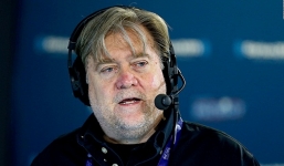 Chiến lược gia của Trump: Truyền thông Mỹ nên :ngậm miệng lại'