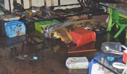 Căn hộ ở Hà Nội cháy rụi vào chiều mồng 1 Tết