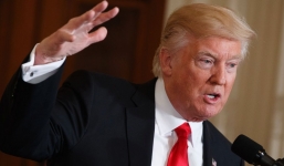 Tân Tổng thống Trump cáo buộc truyền thông đưa tin sai về lệnh cấm nhập cảnh